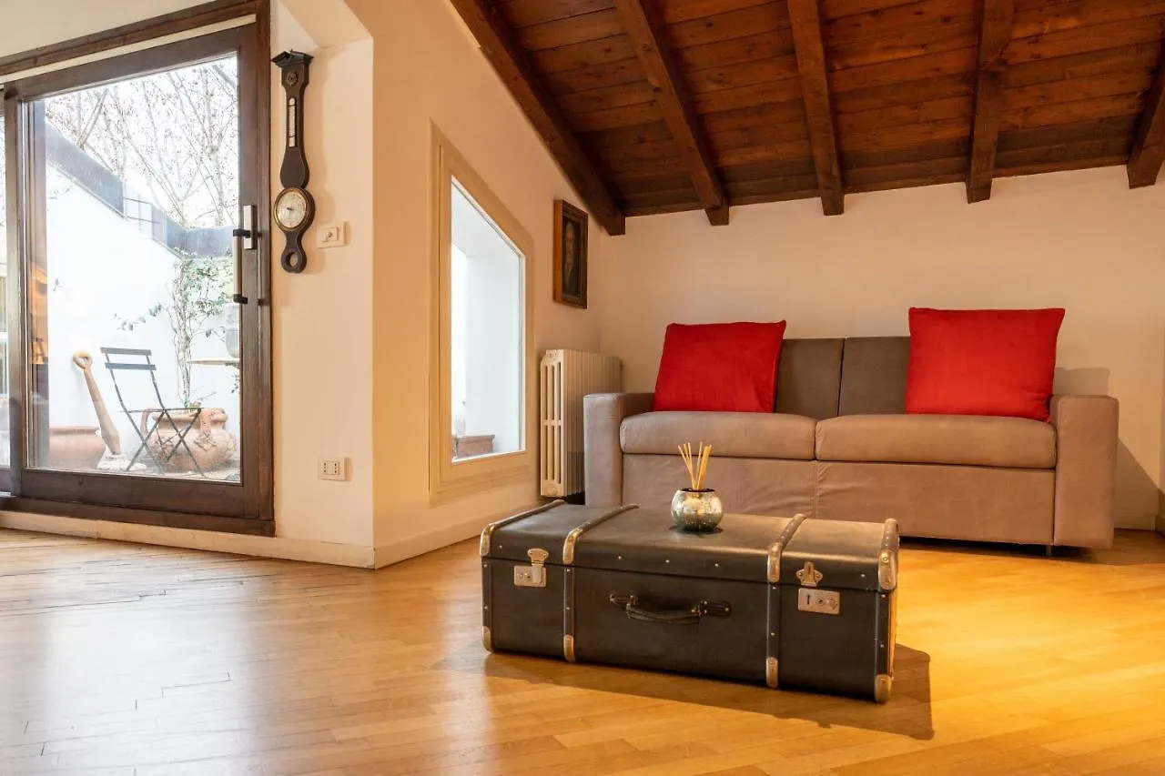 Al Platano Orientale Apartment Bologna 0*,