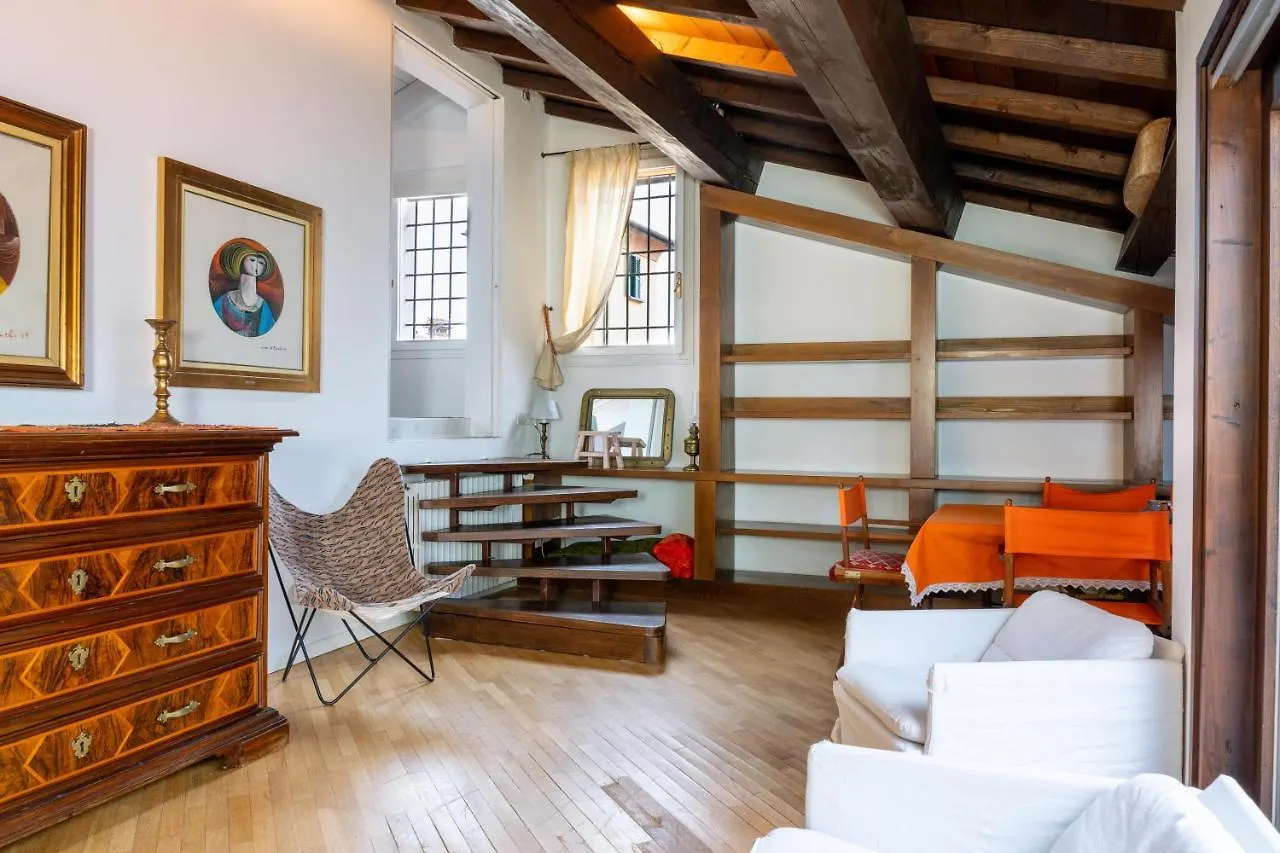 Al Platano Orientale Apartment Bologna Italy